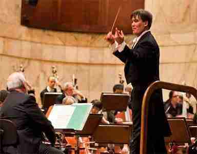 New York Philharmonic/Alan Gilbert with Lisa Batiashvili – Fidelio Overture, Shostakovich & Gershwin's An American in Paris 2 11672 1