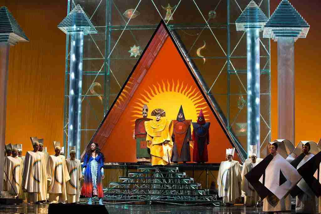 Die Zauberflöte, The Metropolitan Opera, October 2014. Photograph: Marty Sohl Die Zauberflöte, The Metropolitan Opera, October 2014. Photograph: Marty Sohl