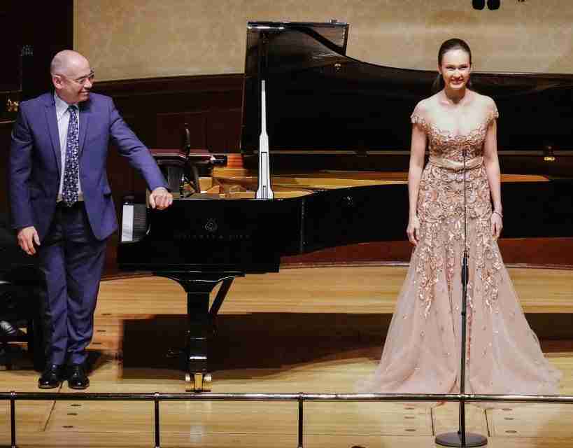 Aida Garifullina & Iain Burnside at Wigmore Hall – Rosenblatt Recital 2 12483 1