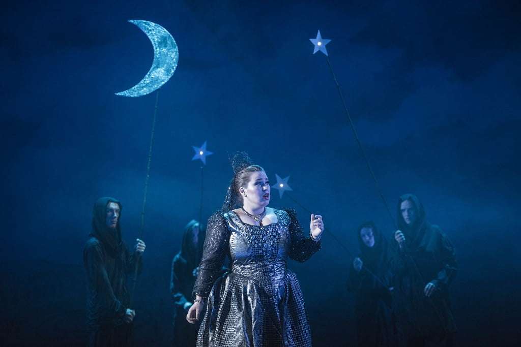 Longborough Festival Opera – Mozart’s Die Zauberflöte/The Magic Flute – Julian Hubbard, Beate Mordal, Grant Doyle, Hannah Dahlenburg, Jihoon Kim, Sarah Gilford; directed by Thomas Guthrie; conducted by Anthony Negus 2 14659 1