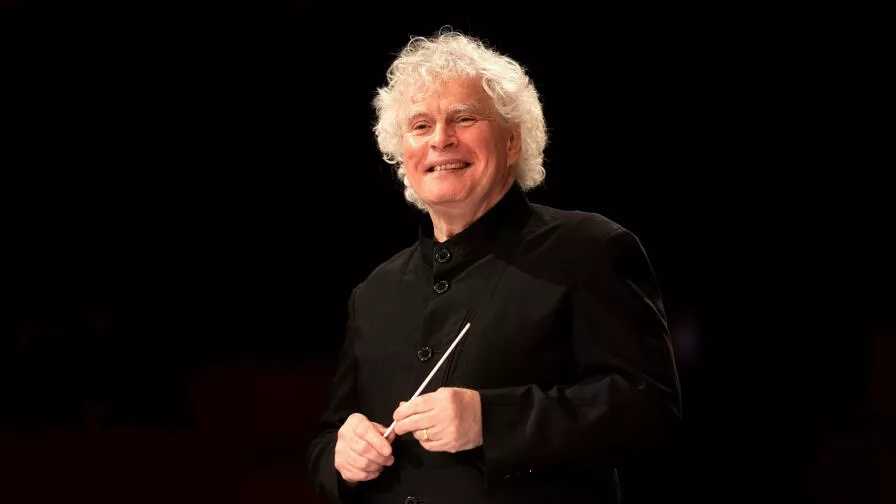 Simon Rattle at the Philharmonie de Paris in Schumann and Stravinsky 2 Photo: Brso.de